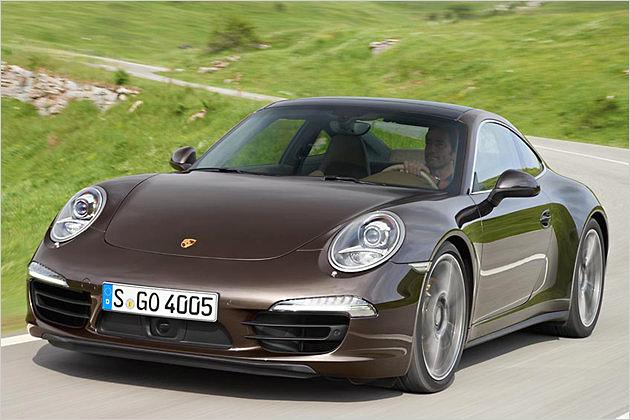 Den neuen Porsche 911 Carrera gibt es künftig auch mit Allradantrieb