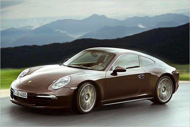 Der 911 Carrera 4S soll erhöhte Fahrstabilität, mehr Traktion und besseres Handling als der Hecktriebler bieten