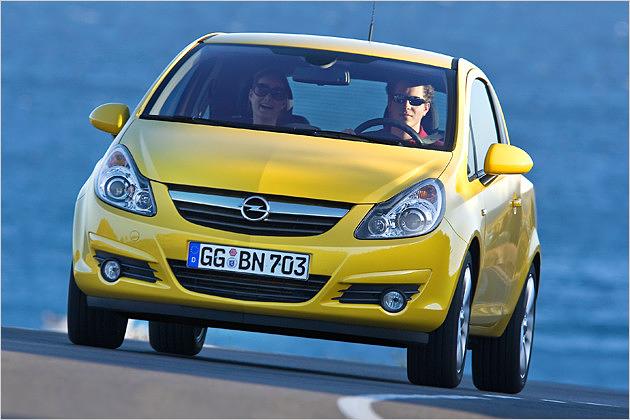 Unter der Haube arbeiten jetzt stärkere, aber zugleich sparsamere Motoren