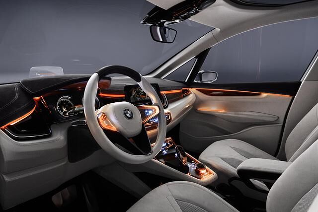  Als greifbare Alterative für das Hier und Heute ist er der erste BMW, der sich die Plattform mit dem nächsten Mini teilen wird