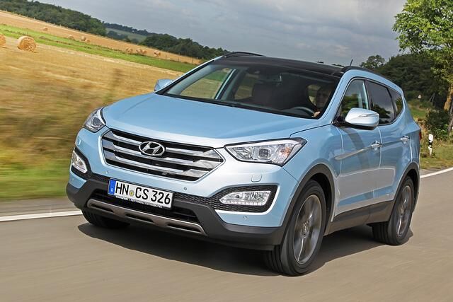  Hyundai renoviert seine mittlere SUV-Baureihe Santa Fe