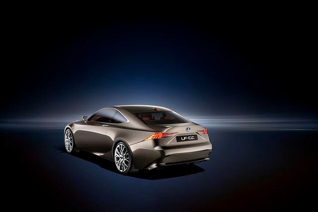 Im ersten Schritt wird Lexus die renovierte Mittelklasse nächstes Jahr als Limousine einführen