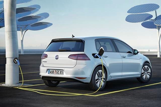 Volkswagen bringt den lange angekündigten E-Golf nun auf den Markt.