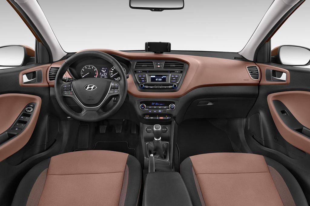 Hyundai I20 (Baujahr 2015) Style 5 Türen Cockpit und Innenraum