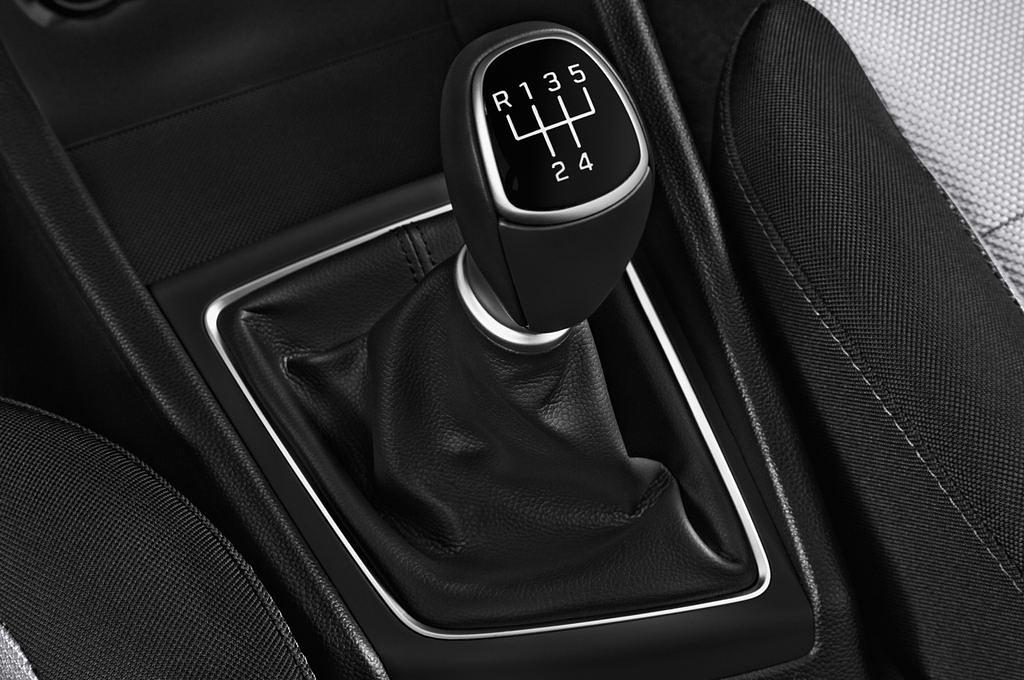 Hyundai I20 Active (Baujahr 2016) Trend 5 Türen Schalthebel