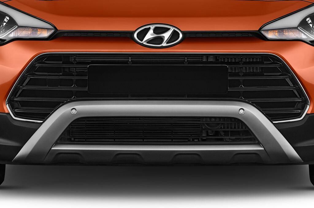 Hyundai I20 Active (Baujahr 2016) Trend 5 Türen Kühlergrill und Scheinwerfer