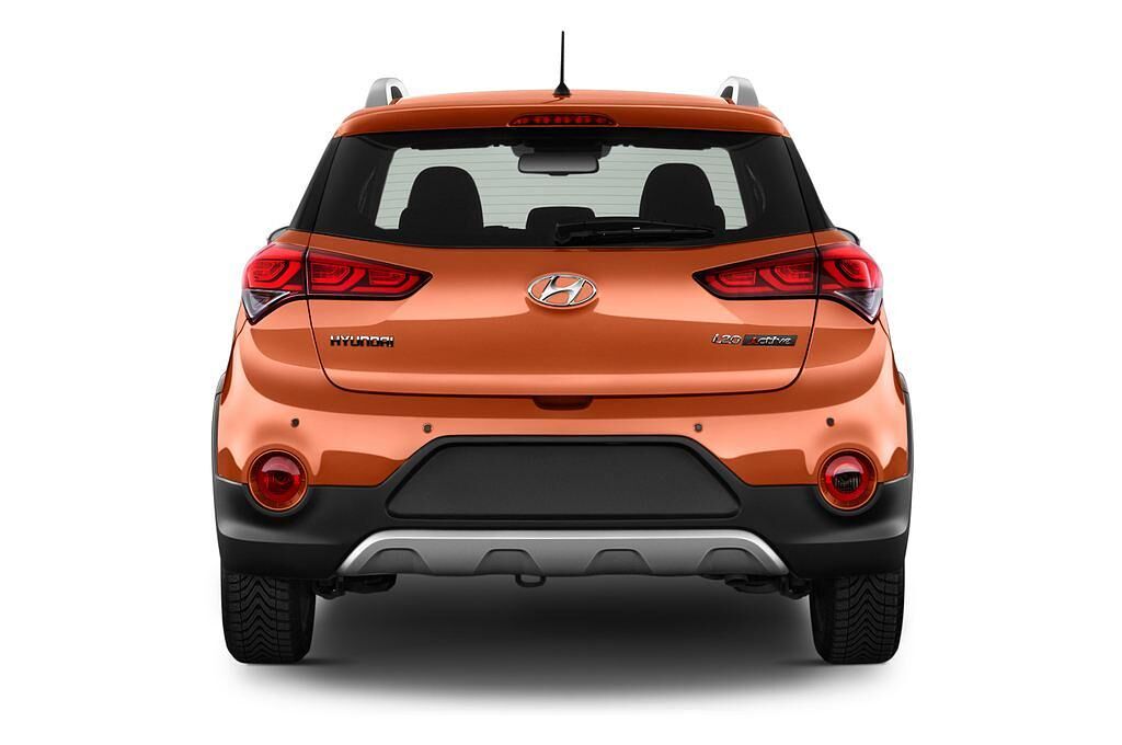 Hyundai I20 Active (Baujahr 2016) Trend 5 Türen Heckansicht