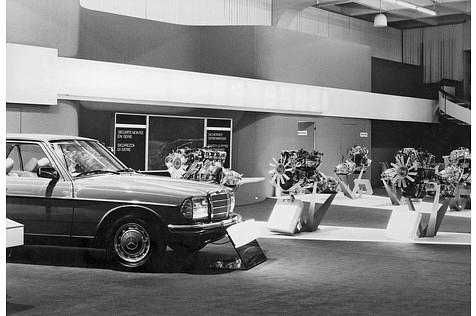 Weltpremiere Mercedes C 123 auf dem Genfer Salon 1977