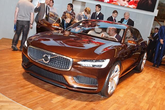 Mehr Design als Antriebstechnik und noch weit weg von der Serie – das ist der Volvo Concept Estate