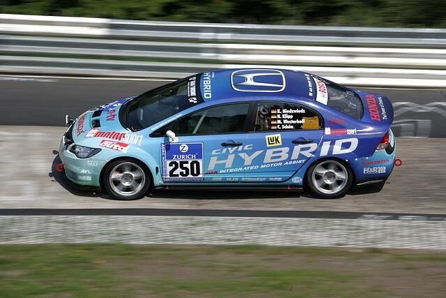 Die achte Generation des Honda Civic als Hybridlimousine, 2006 bis 2012