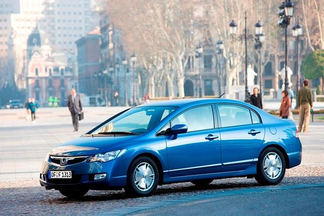 Die achte Generation des Honda Civic als Hybridlimousine, 2006 bis 2012