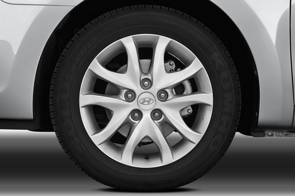 Hyundai I30 (Baujahr 2011) Style 5 Türen Reifen und Felge