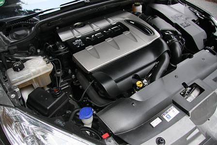 Peugeot 407 Coupe HDi 240 Bi-Turbo