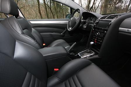Peugeot 407 Coupe HDi 240 Bi-Turbo