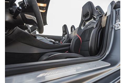 Der Innenraum des Mercedes AMG GT C Roadster
