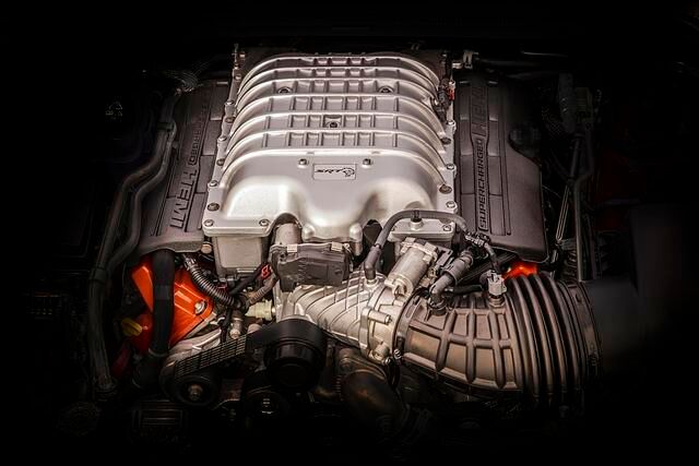 Der Motor hat einen Hubraum von 6,2 Liter