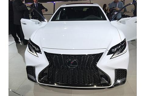 Lexus LS F Sport