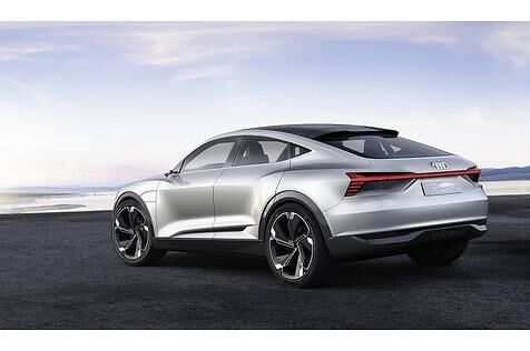 Beim Audi e-tron Sportback Concept ähnelt die Form der Fahrgastzelle dem A7.