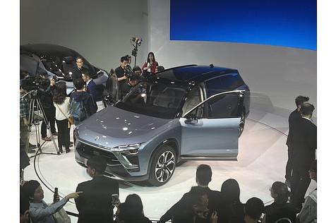 Nio ES8