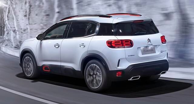 4,50 Meter ist der Citroen C5 Aircross lang