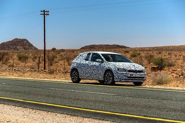 Noch sind die Prototypen außen beklebt und innen verhangen, weil die Spannung bis zur Weltpremiere im Sommer halten soll