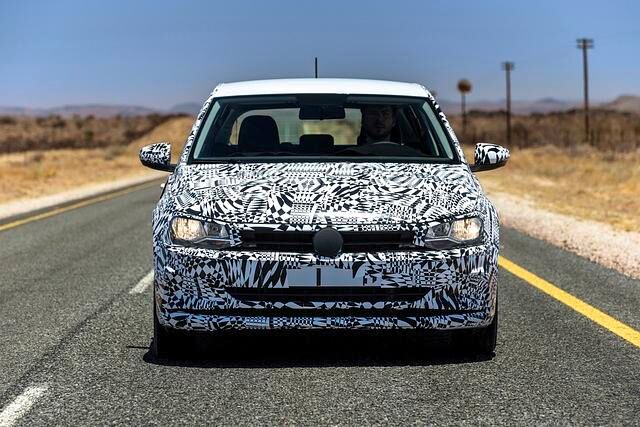 Im Grunde bleibt der Polo auch in der sechsten Generation ein Allerweltsauto, das es aller Welt recht machen will 