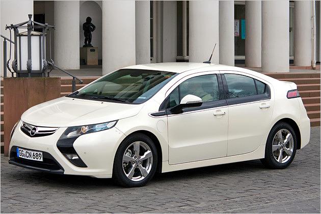Der Ampera ist eine Fließheck-Limousine ...