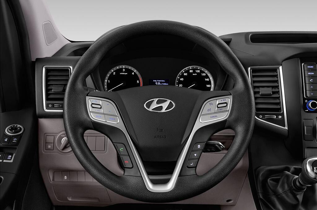 Hyundai H350 (Baujahr 2015) Eco 4 Türen Lenkrad