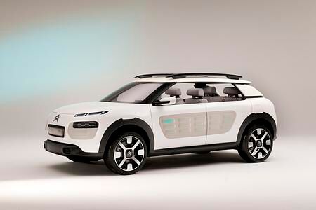 Citroen Cactus - Sofa an Bord