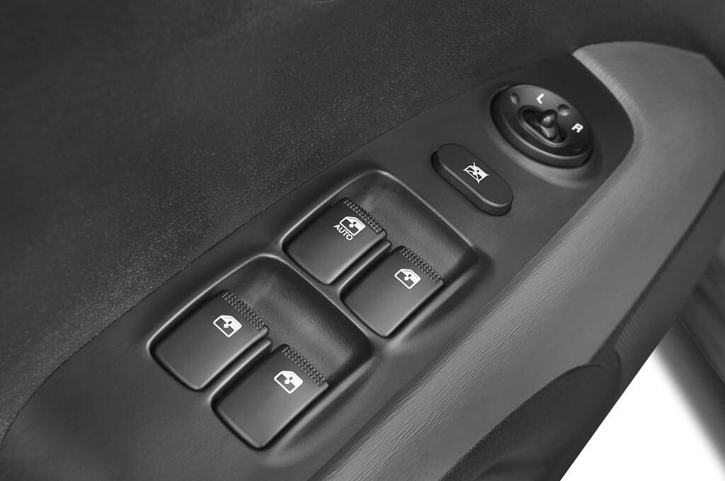 Hyundai I10 (Baujahr 2010) Style 5 Türen Bedienungselemente Tür