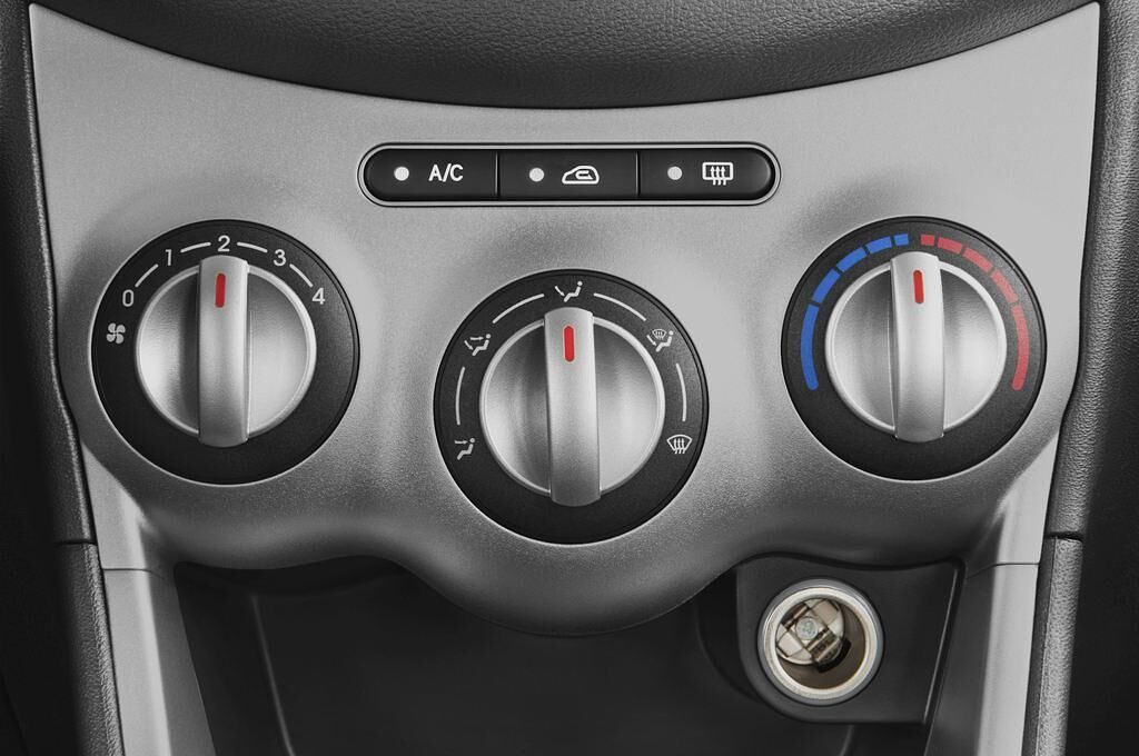 Hyundai I10 (Baujahr 2010) Style 5 Türen Temperatur und Klimaanlage