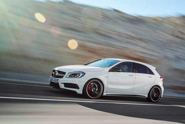 Der Mercedes A 45 AMG trägt aktuell die Leistungs-Krone