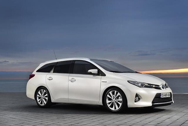 Toyota schickt den Auris auch als Kombi ins Rennen
