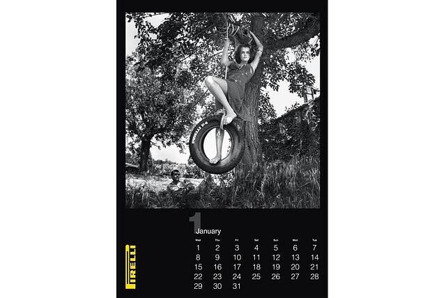 Die Fotos stammen von Helmut Newton