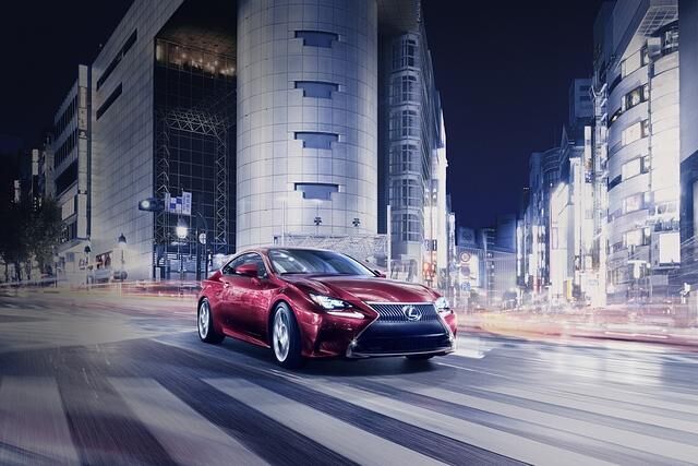 Lexus greift mit dem RC den Audi A5 an