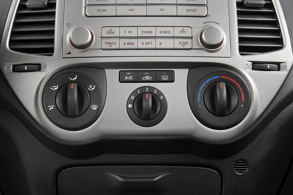 Hyundai I20 (Baujahr 2010) Style 3 Türen Temperatur und Klimaanlage