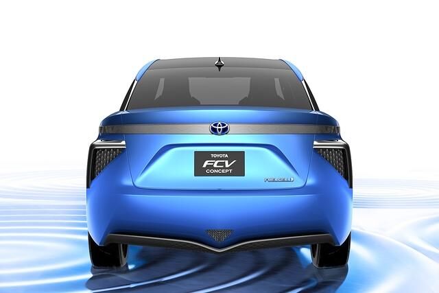 Die Leuchtturmfunktion des Prius, der vor 16 Jahren als erster Serien-Hybrid Premiere feierte, erhofft man sich nun auch vom Wasserstoff-Hybrid