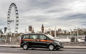 Mercedes überarbeitet London Taxi - Vito mit lenkender Hinterachse