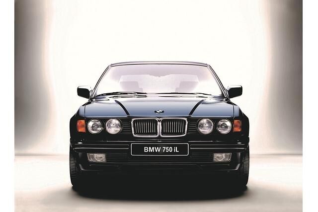 Tradition 30 Jahre BMW-Zwölfzylinder (BMW 750i) - Monument neuer Macht