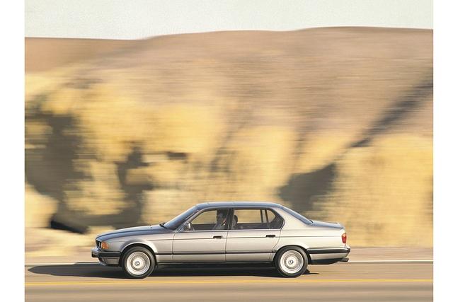 BMW 750iL: Die Langversion mit Zwölfzylinder der Generation E32