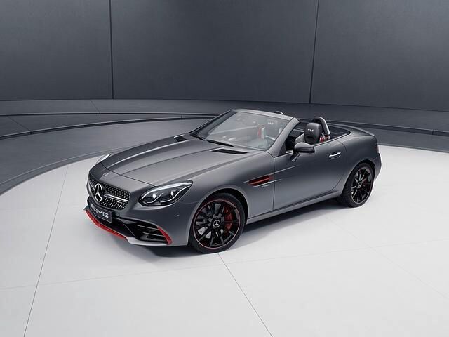 Außerdem gibt es den Mercedes SLC als Sondermodell Red Art Edition