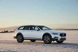 Volvo V90 Cross Country - Eleganz auf schlechten Straßen (Kurzfassung)