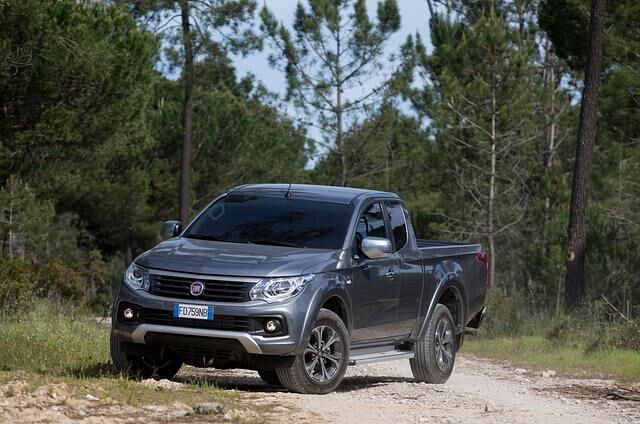 Auf dem Laderaum der Double-Cab-Version passen Gegenstände bis zu 1,52 Meter Länge, die Zuladung beträgt knapp eine Tonne