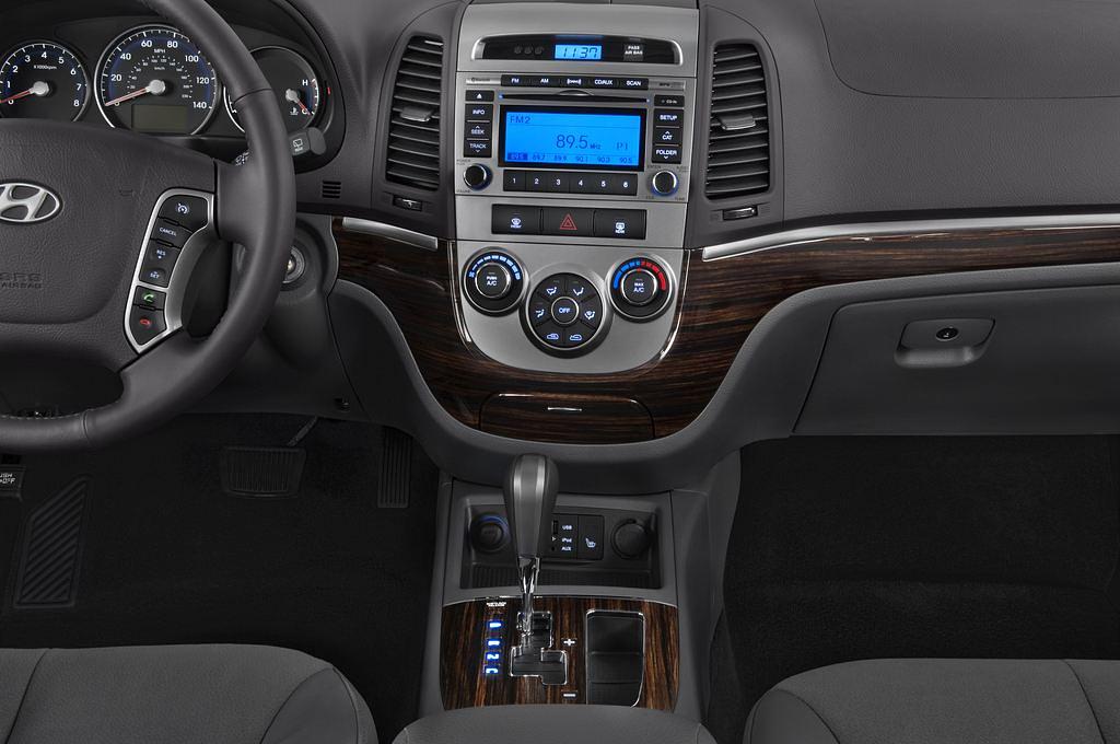 Hyundai Santa Fe (Baujahr 2010) Comfort 5 Türen Mittelkonsole