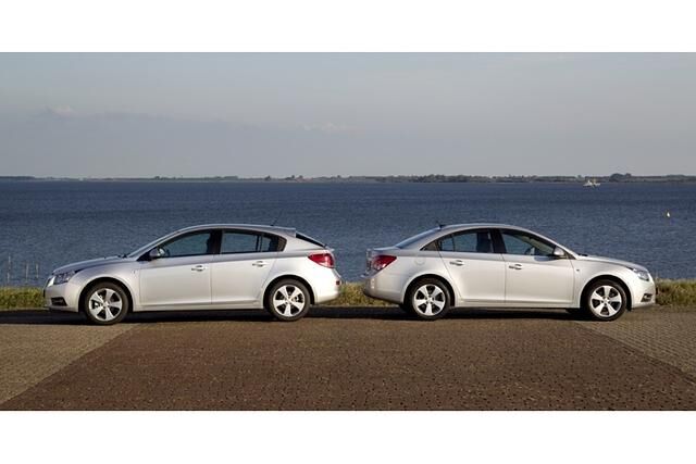 2011 folgte der biederen Limousine der Cruze als Steilheckversion