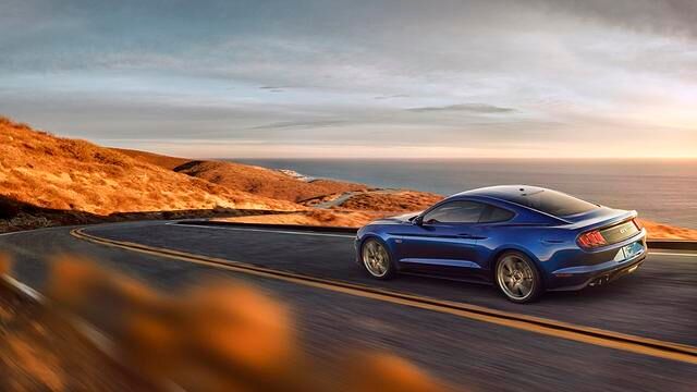 Der 3,7-Liter-V6 wird aus dem Programm genommen. Der 2,3-Liter-Ecoboost und der 5,0-Liter-V8 sollen eine bessere Performance ermöglichen