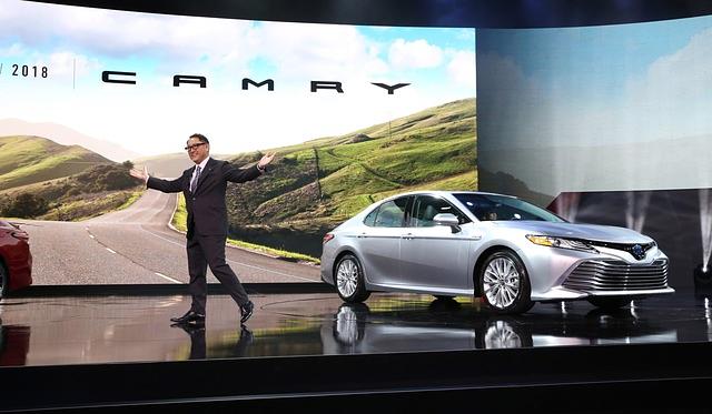 Toyota-Präsident Akio Toyoda stellt auf der Detroit Auto Show den neuen Camry vor