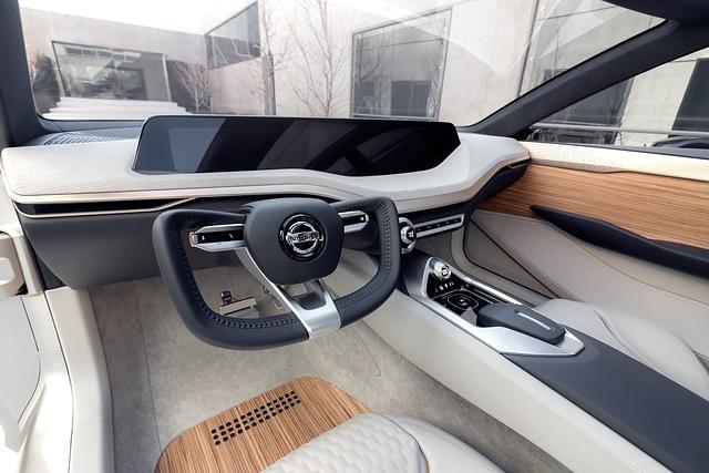 Der Nissan V-Motion Concept bietet ein besonders breites Infodisplay