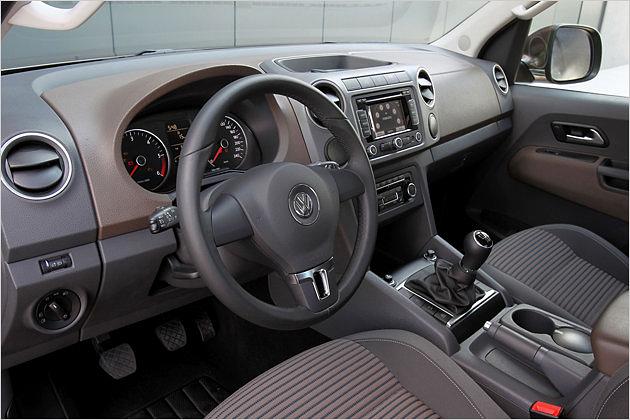 Das Interieur macht einen robusten, aber hochwertigen Eindruck