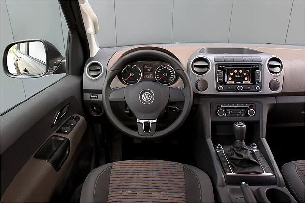 VW-typisch: Die Armaturentafel ist übersichtlich gestaltet und klar geliedert